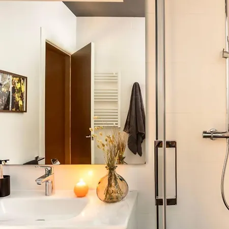 Ebro - 3 Bedrooms In Gracia Appartement