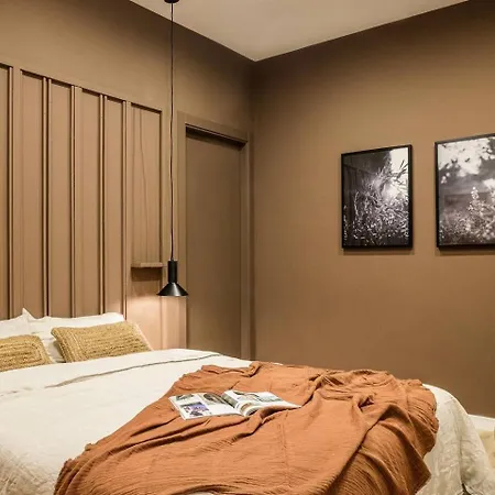 Ebro - 3 Bedrooms In Gracia Appartement