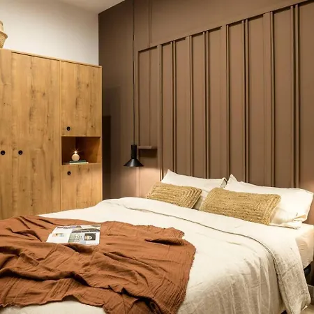 Ebro - 3 Bedrooms In Gracia *